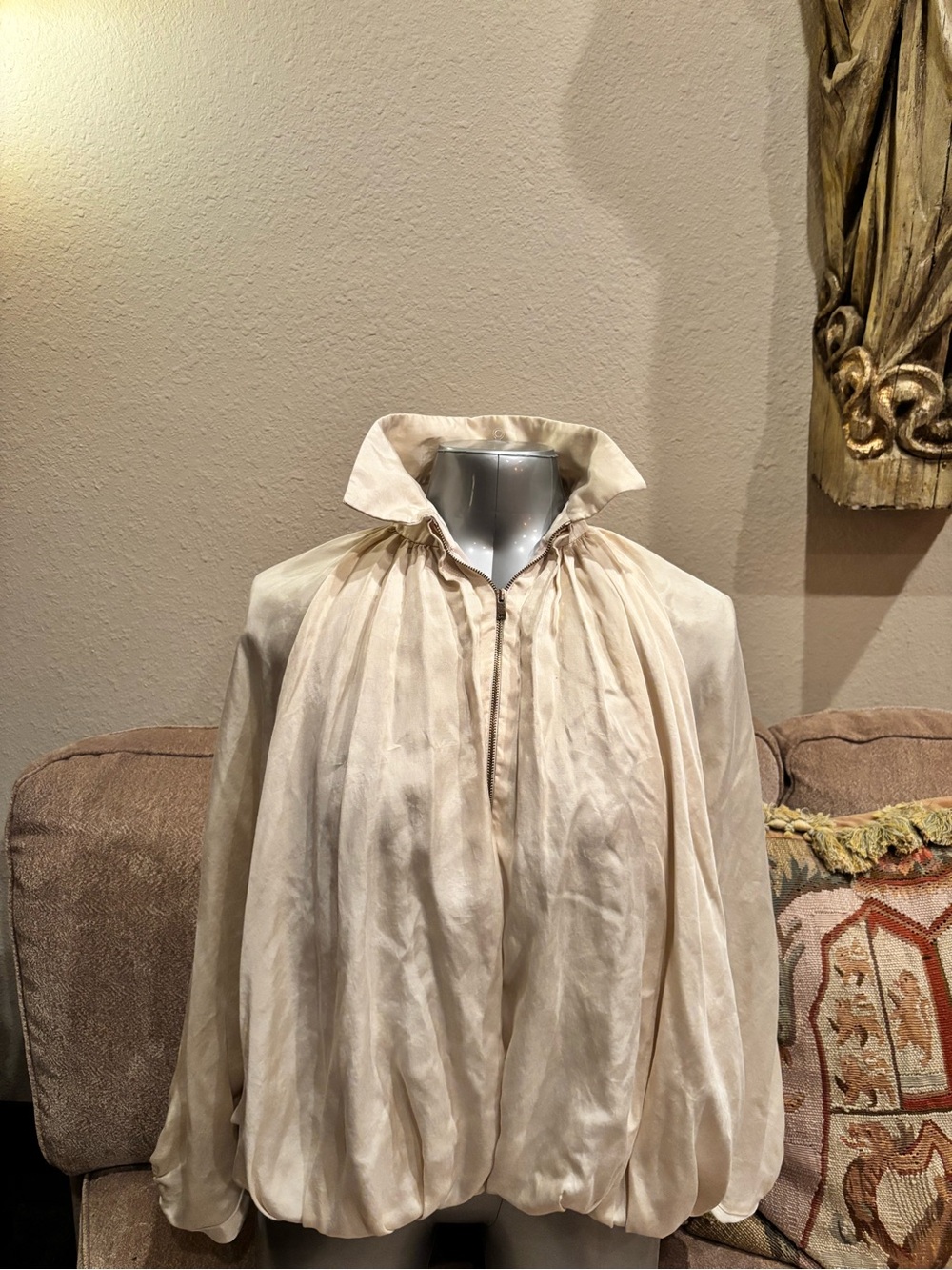 Zara Satin Puffed Bomber Jacket in Cream Like New M